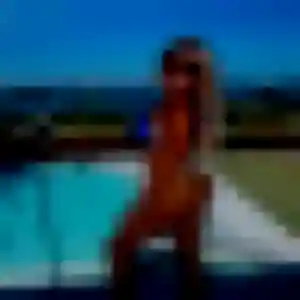 rencontre plan cul à Antibes : photo de Whitney, 21 ans - sans engagement