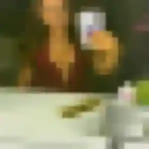 Charmante Sarah, 24 ans à Auriol - la contacter