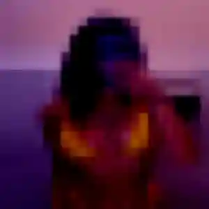 Photo de Yolande à Beaumont-sur-Oise (21 ans) - rencontre plan cul anonyme