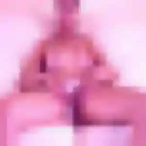 Sexy Roxane, 22 ans à Bormes-les-Mimosas - voir sa photo