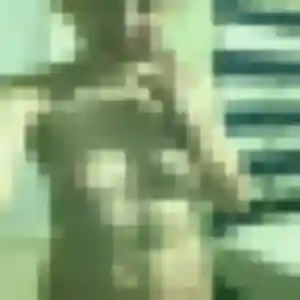 Geneve, 28 ans, en ligne à Bouaye pour un rencontre plan cul