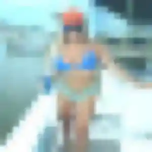 Lina (36 ans) à Buc propose une rencontre aujourd'hui