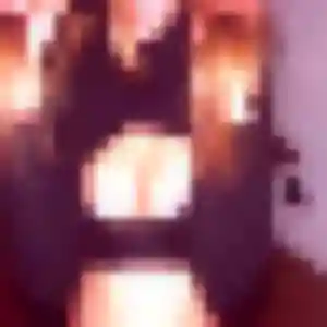 Rencontre Marie-Louise, 21 ans à Châteaubourg en privé