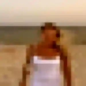 Yvonne, 43 ans, connectée à Cuges-les-Pins pour une rencontre coquine