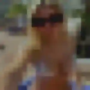 Ilona (22 ans) à Épinay-sur-Orge propose une rencontre ce soir