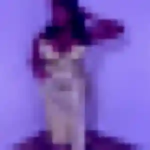 Eva (30 ans) à Épône propose une rencontre aujourd'hui