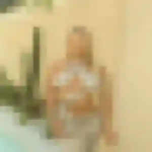 Photo sexy de Karine, 21 ans à Estaires - plan discret