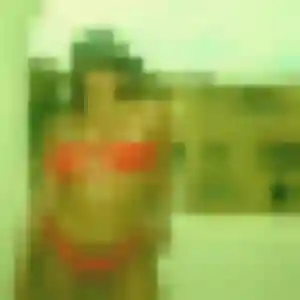 Anouk, 25 ans, connectée à Ézanville pour un rencontre plan cul