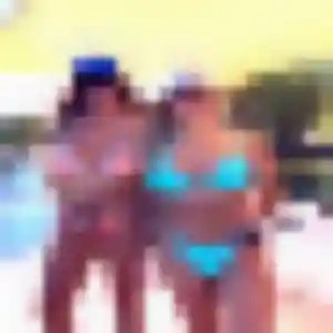 Vanessa, 23 ans, en ligne à Issy-les-Moulineaux pour une rencontre coquine