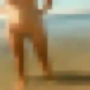 Charmante Nadine, 33 ans à La Baule-Escoublac - voir sa photo