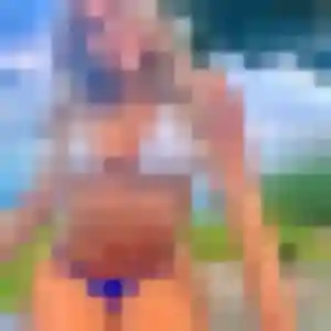 Louisa, femme de 24 ans propose rencontre plan cul à La Farlède