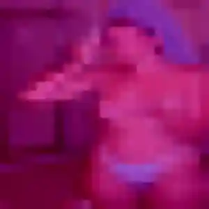 Marie-Jose (19 ans) à La Madeleine propose une rencontre maintenant