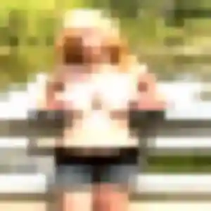 Elise de La Penne-sur-Huveaune, 21 ans - rencontre plan cul discret