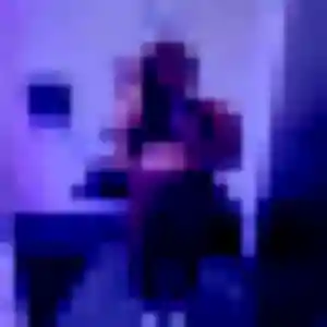 Charmante Clara, 38 ans à Le Cannet - voir sa photo