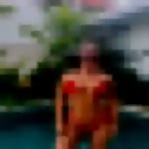 Photo perso de Ariane, 33 ans à Le Cendre - rencontre sans lendemain