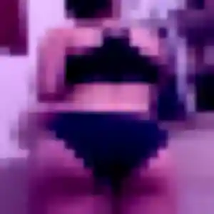 Muriel, femme de 26 ans veut rencontre plan cul à Le Port