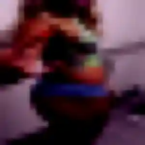 Touria, 33 ans, connectée à Le Rove pour un rencontre plan cul