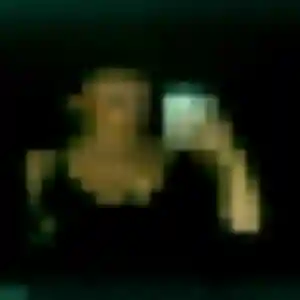 Rencontre Constance, 30 ans à Le Vésinet en privé