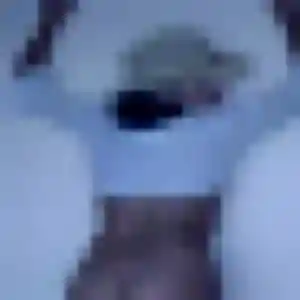 Marie-Jeanne, fille de 19 ans propose rencontre plan cul à Les Ponts-de-Cé