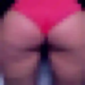 Photo de Veronique à Mâcon (33 ans) - rencontre plan cul discret