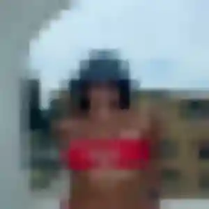 Charlotte, 36 ans, disponible à Magny-les-Hameaux pour un rencontre plan cul