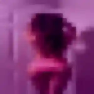 Rebecca (29 ans) à Magny-les-Hameaux attend une rencontre maintenant