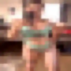 Rejoins Diane, 22 ans à Mézidon Vallée d'Auge en privé