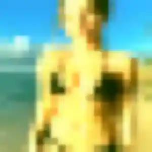 Charmante Giulia, 36 ans à Moëlan-sur-Mer - voir sa photo