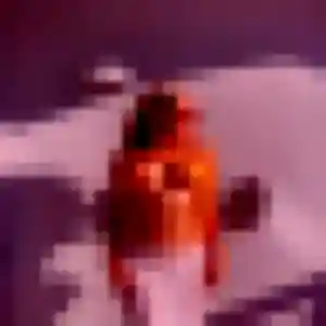 Karen (24 ans) à Montbrison attend une rencontre aujourd'hui