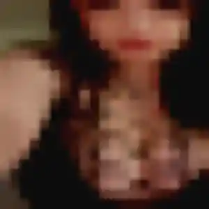 Estee, 33 ans, connectée à Neuves-Maisons pour une rencontre coquine