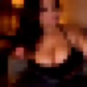 Photo privée de Raphaelle, 30 ans à Nueil-les-Aubiers - rencontre coquine
