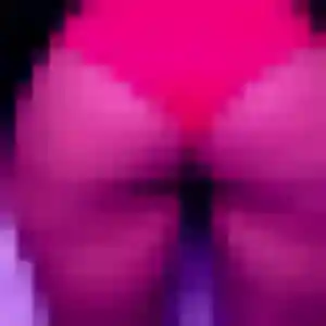 Estee (30 ans) à Oberhausbergen attend une rencontre ce soir