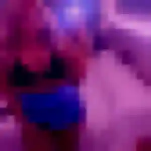 Rejoins Celia, 26 ans à Pavilly en privé