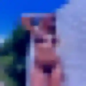 Belle Ursula, 31 ans à Petite-Forêt - voir sa photo