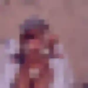 Bettina, femme de 24 ans propose rencontre plan cul à Plessé