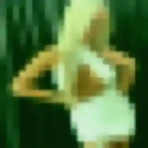 Francine, 23 ans, connectée à Port-la-Nouvelle pour un rencontre plan cul