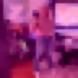 Sara de Rennes, 33 ans - rencontre plan cul en toute liberté