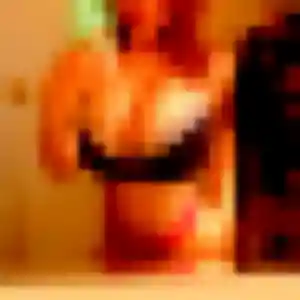 Rejoins Naomi, 35 ans à Roquefort-les-Pins en t'inscrivant