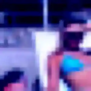 Christelle, 28 ans, disponible à Rouvroy pour une rencontre coquine