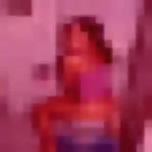 Rejoins Ariane, 34 ans à Saint-Cyr-l'École en t'inscrivant