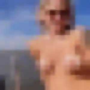 Berengere (22 ans) à Saint-Denis-de-Pile attend une rencontre ce soir