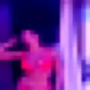 Constance, 26 ans, dispo pour rencontre plan cul à Saint-Florent-sur-Cher