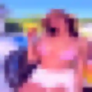 Ingrid, 24 ans, connectée à Saint-Gilles pour un rencontre plan cul