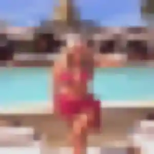 Theresa, 32 ans, en ligne à Saint-Paul-Trois-Châteaux pour une rencontre coquine