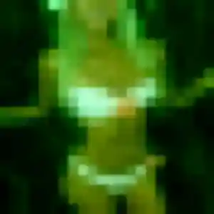 Découvre Celeste, 19 ans à Solliès-Toucas en privé