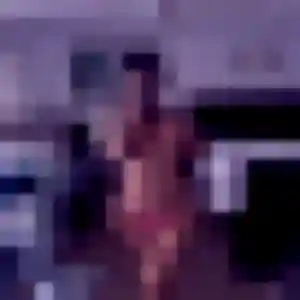 Romina, 29 ans, en ligne à Vannes pour une rencontre coquine