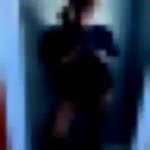 Aurore, femme de 20 ans veut rencontre plan cul à Vert-Saint-Denis