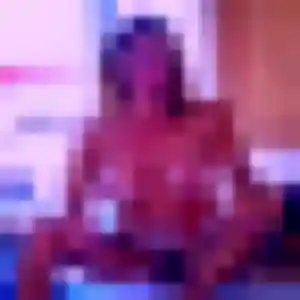 Rencontre Bernadette, 20 ans à Villepinte gratuitement